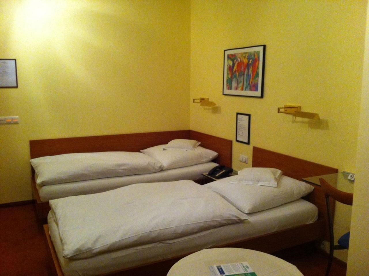 Hotel Die Post Жак Офенбах Екстериор снимка
